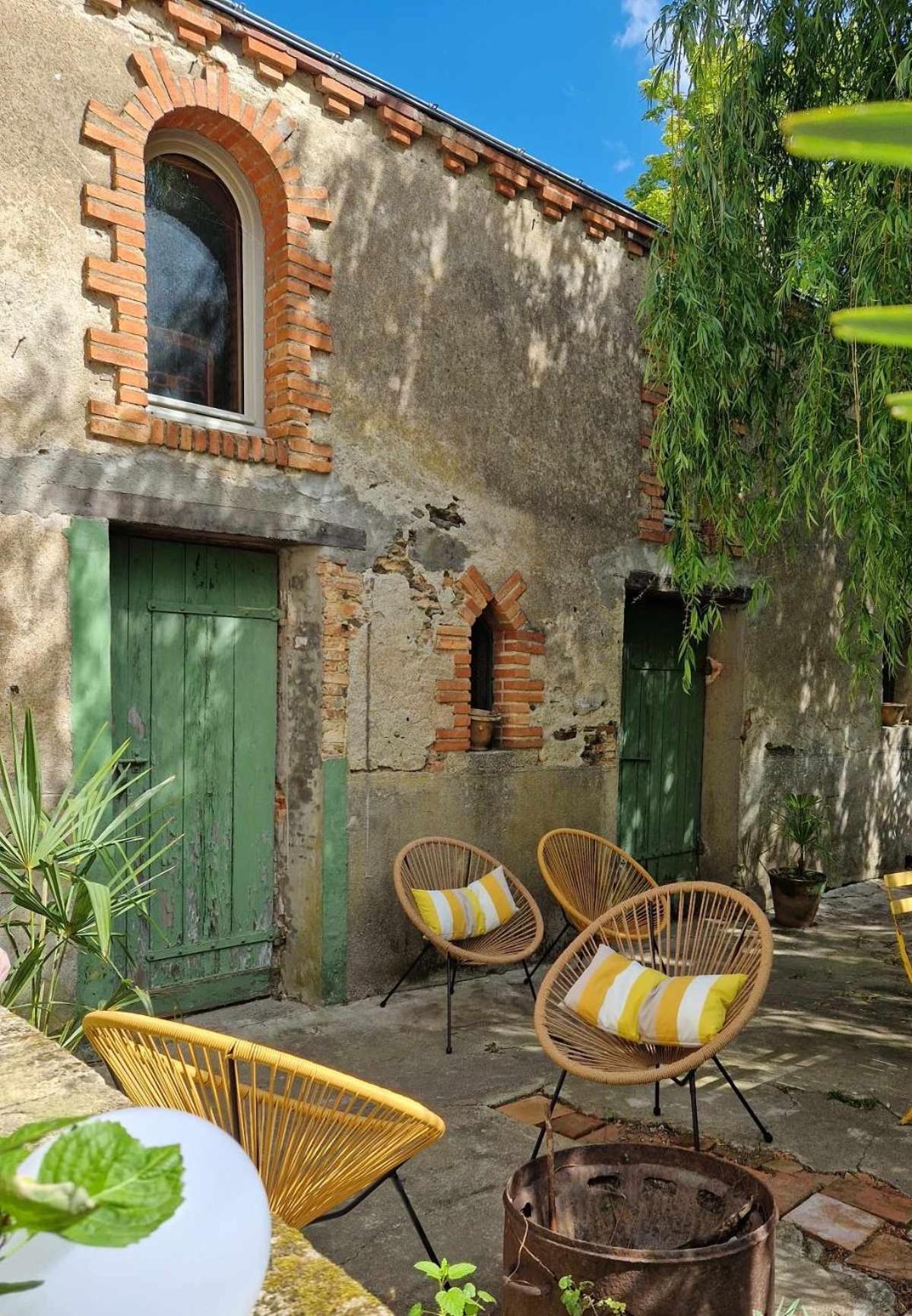 Le Jardin Aux Camelias Apartment La Roche-sur-Yon Exterior foto